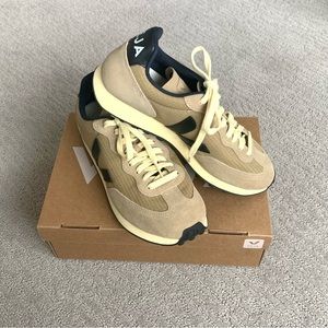 Veja Rio Branco Sneakers